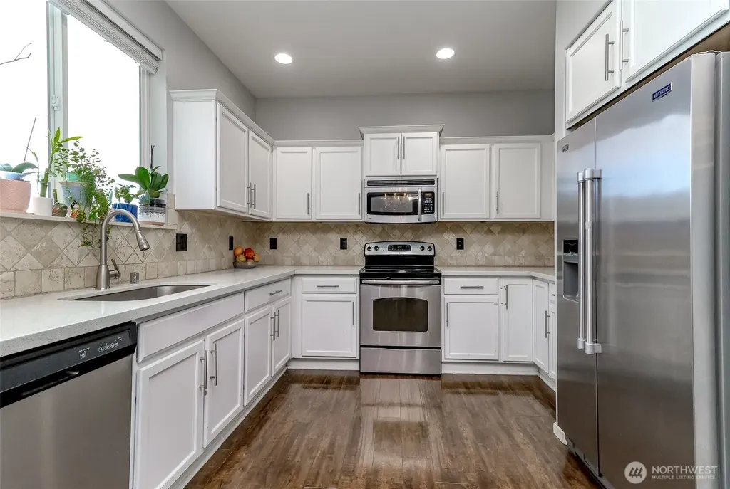 20102 40th Avenue E Spanaway WA 98387