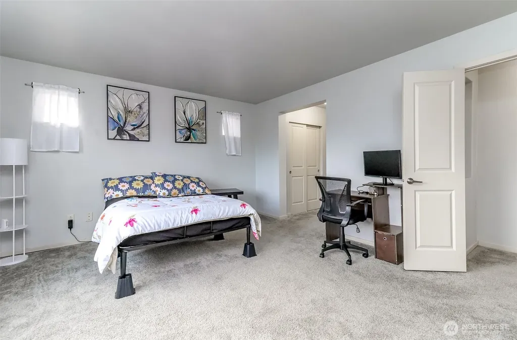 20102 40th Avenue E Spanaway WA 98387