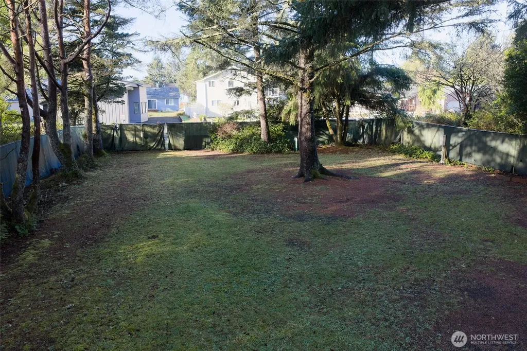 126 S Narwhal Loop SW Ocean Shores WA 98569