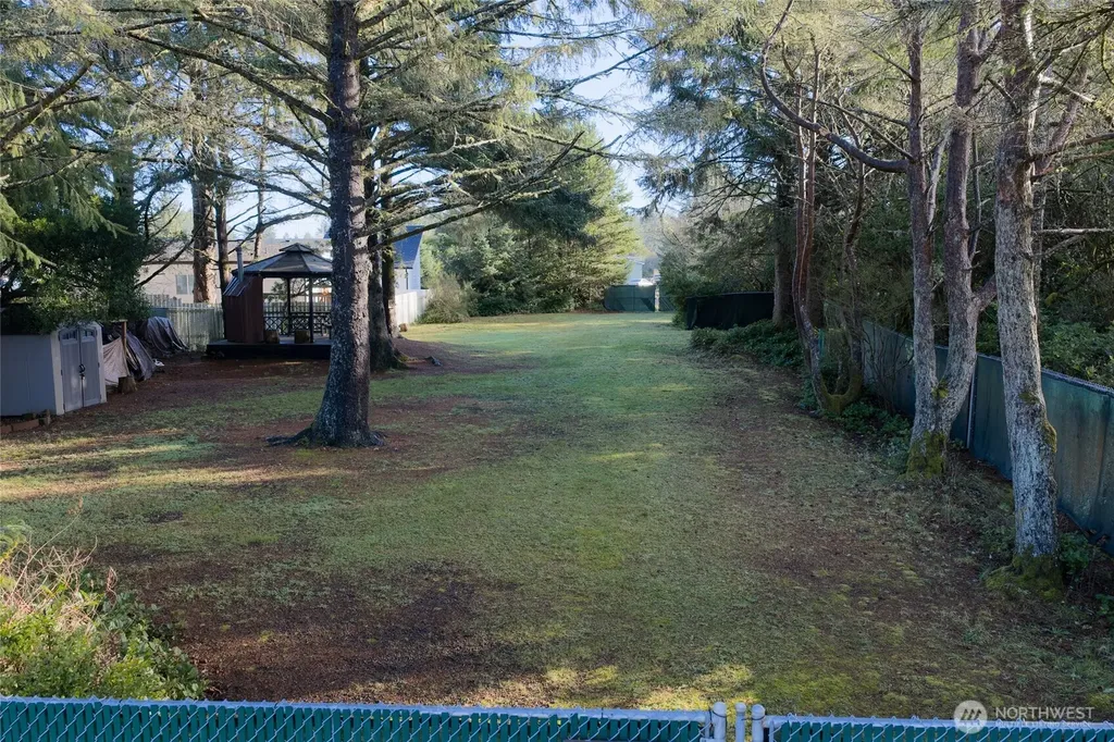 126 S Narwhal Loop SW Ocean Shores WA 98569