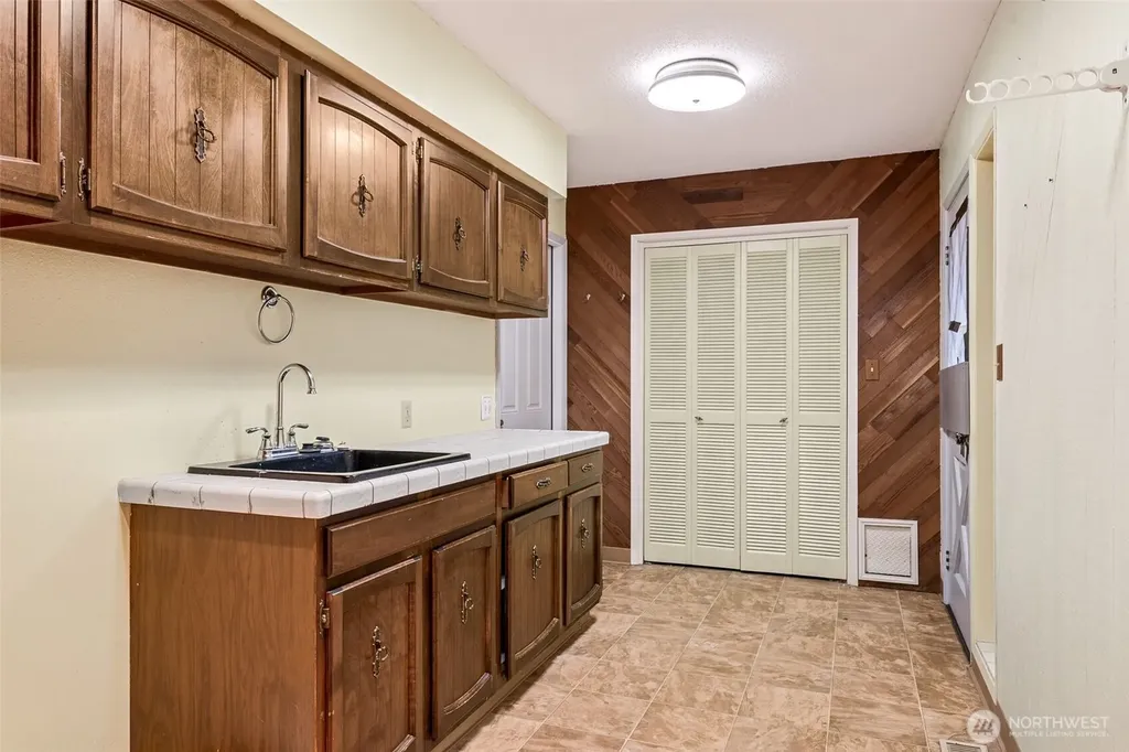 105 Lucke Place Elma WA 98541