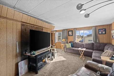14322 Admiralty Way Lynnwood WA 98087