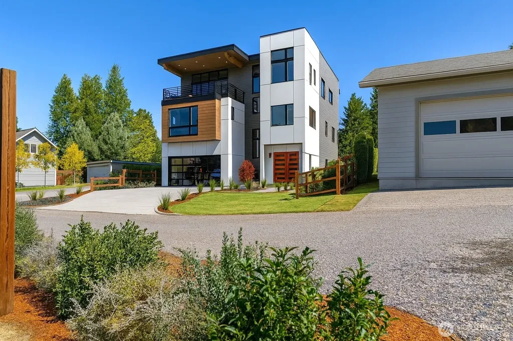 711 Poplar Drive Bellingham WA 98226