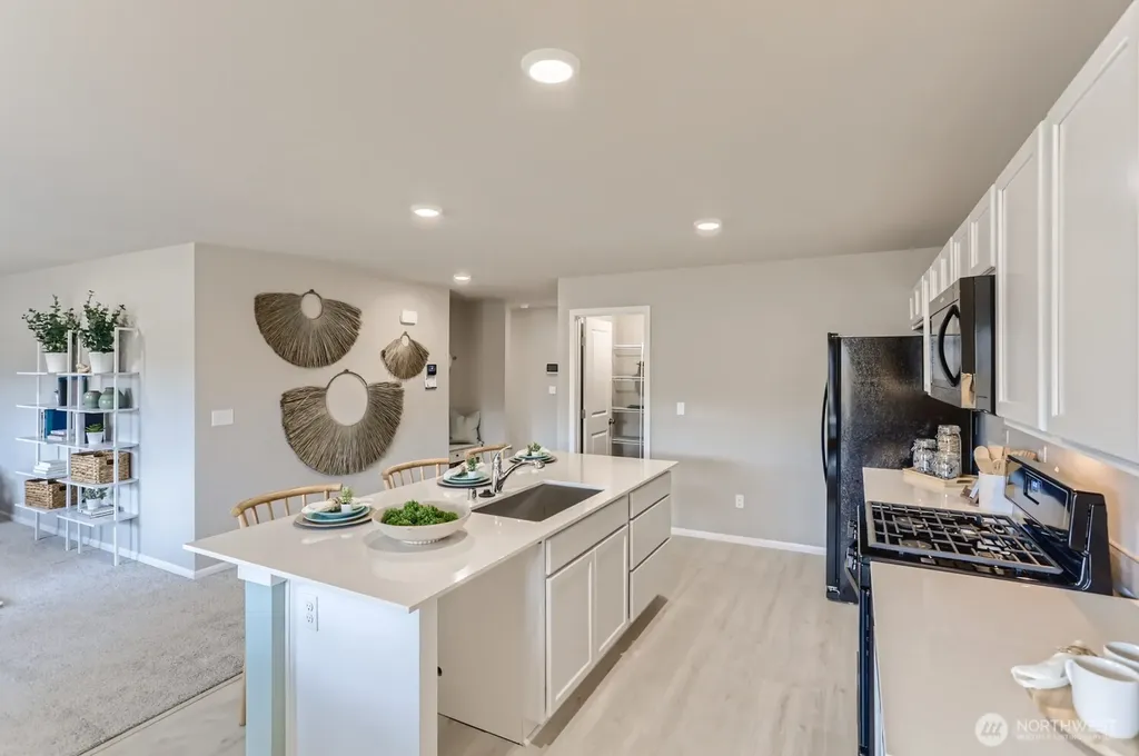 9822 Ferns Loop SE Yelm WA 98597