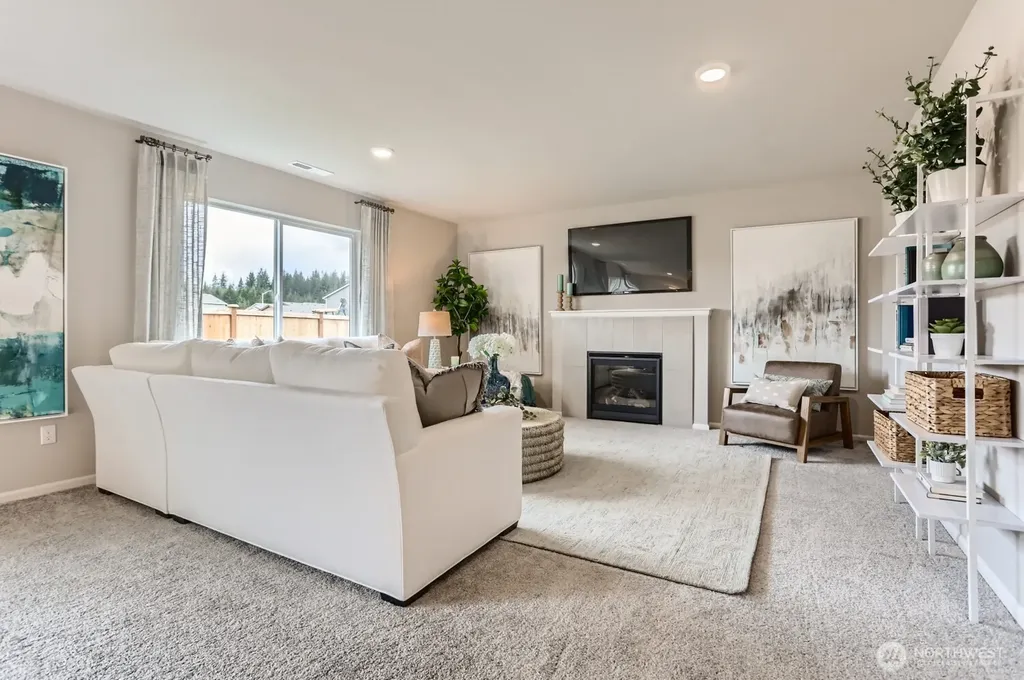 9822 Ferns Loop SE Yelm WA 98597
