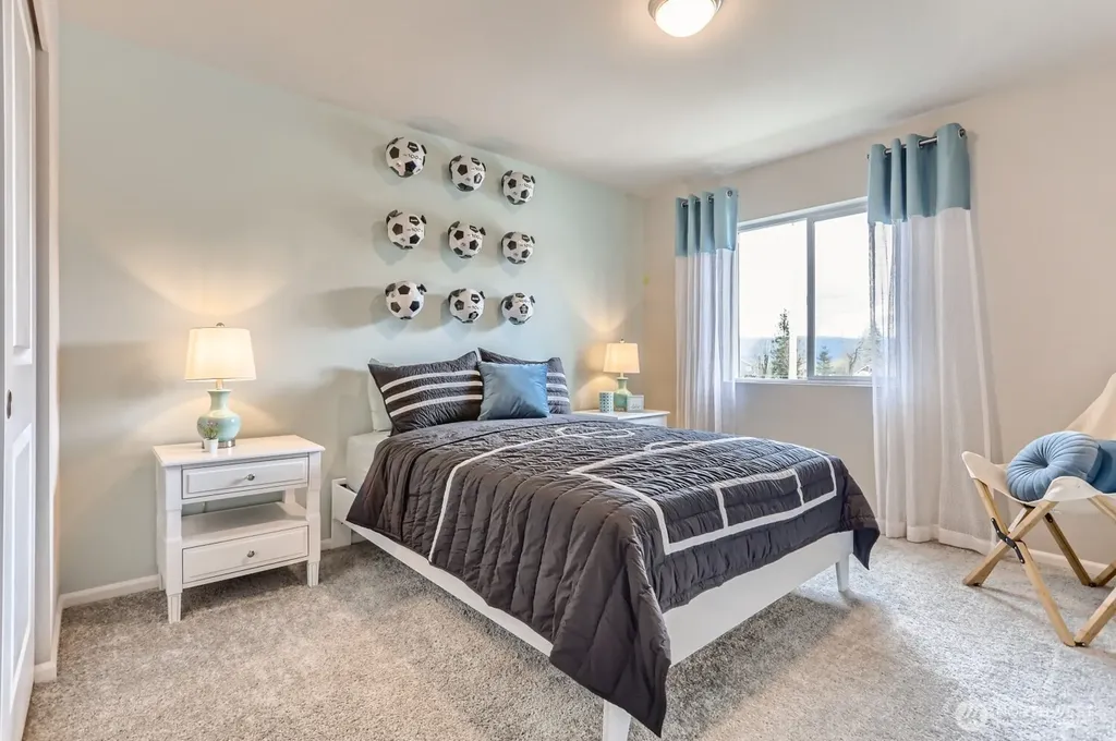 9822 Ferns Loop SE Yelm WA 98597
