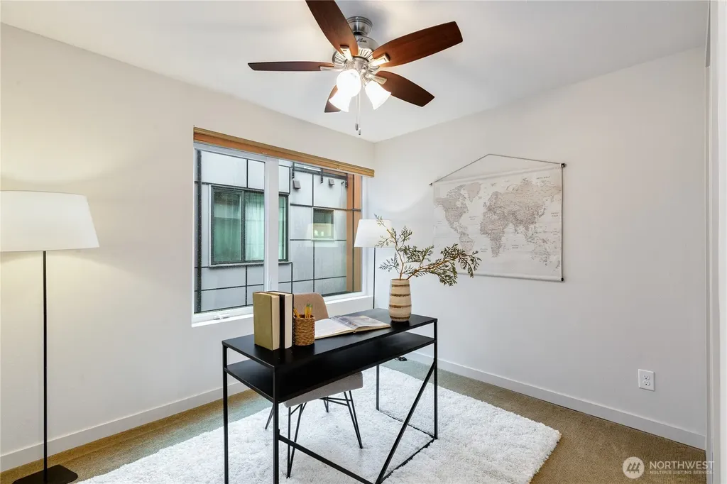 4272 SW Bradford Street Seattle WA 98116