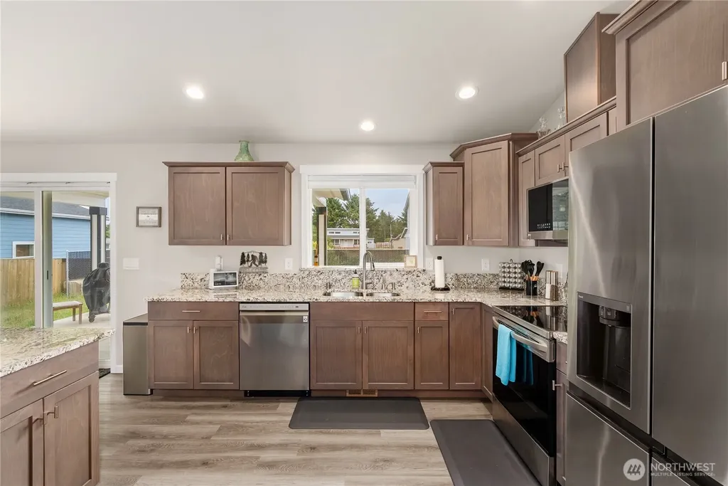 354 Sand Dune Avenue NW Ocean Shores WA 98569