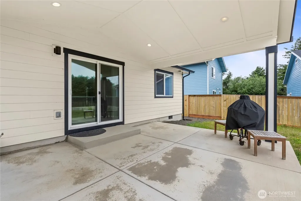 354 Sand Dune Avenue NW Ocean Shores WA 98569