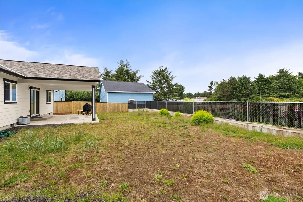 354 Sand Dune Avenue NW Ocean Shores WA 98569