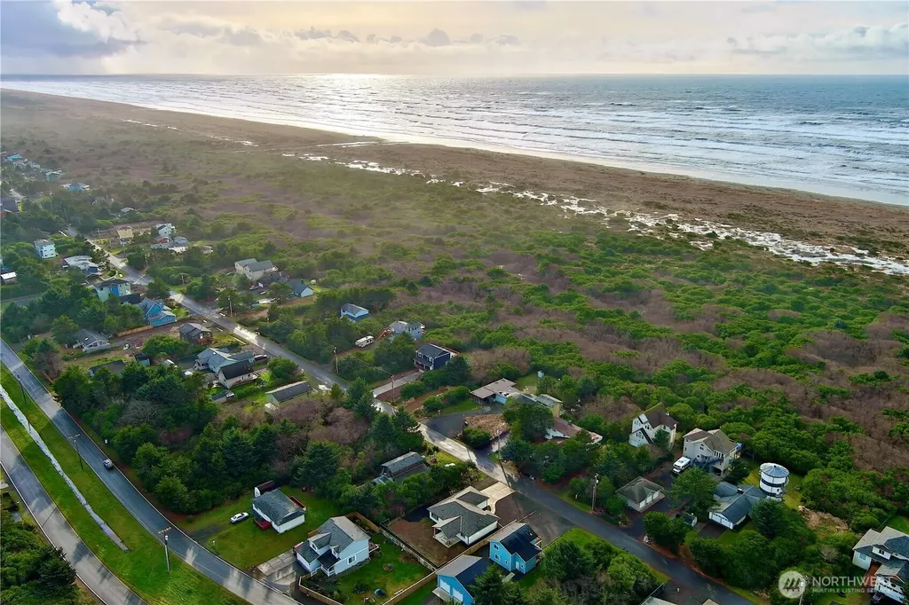 354 Sand Dune Avenue NW Ocean Shores WA 98569