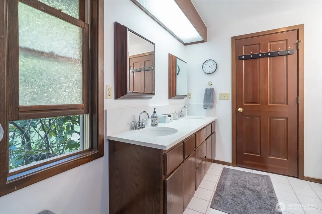 2102 Mark Street Olympia WA 98516