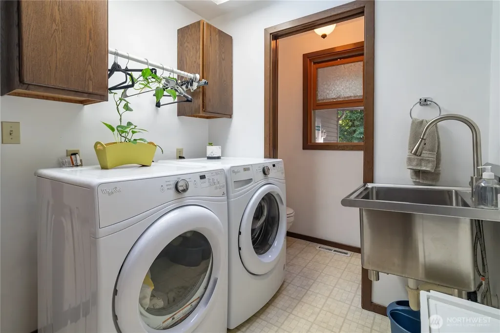 2102 Mark Street Olympia WA 98516
