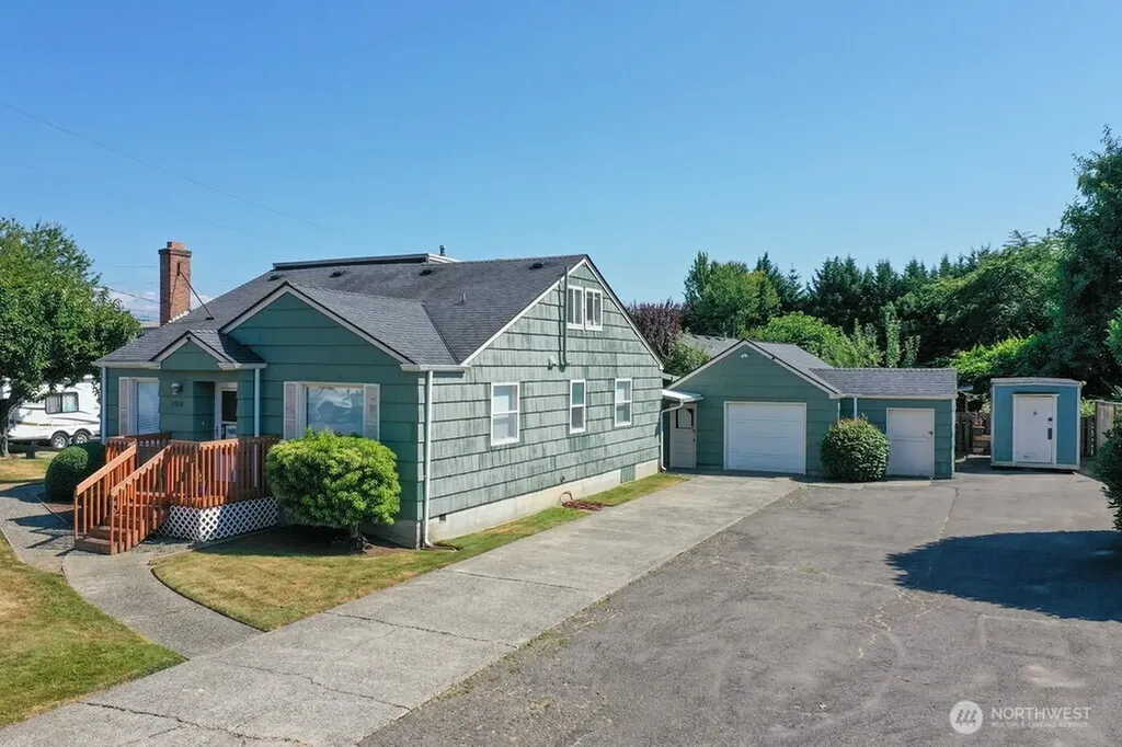 2606 E Main Puyallup WA 98372