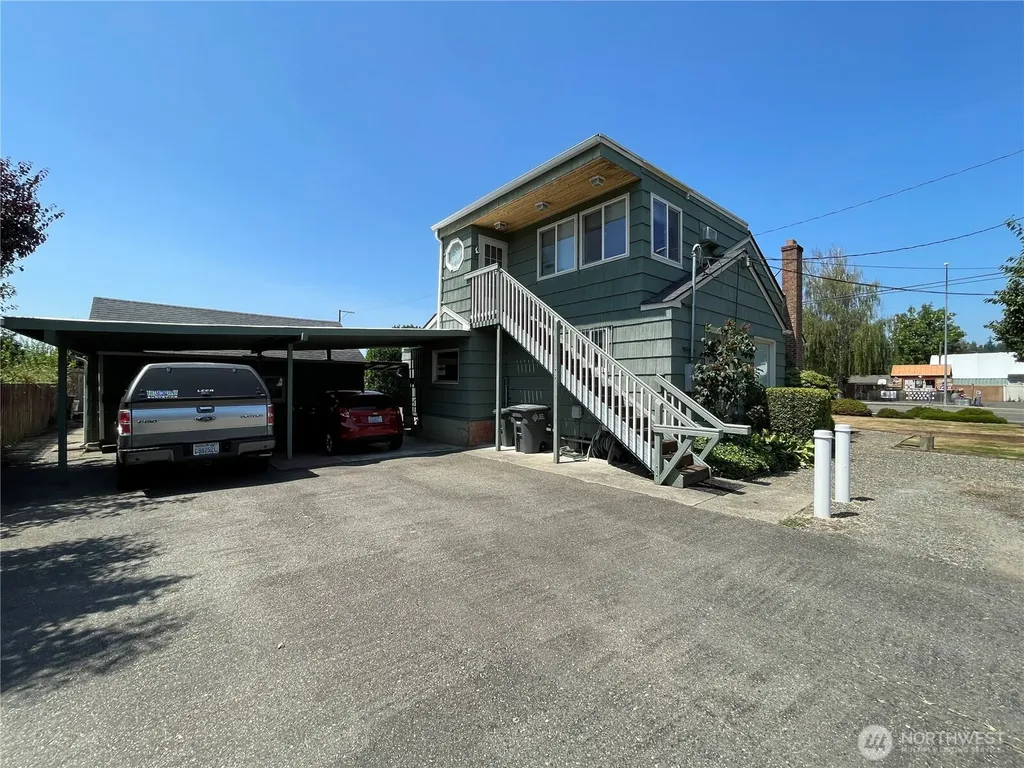 2606 E Main Puyallup WA 98372