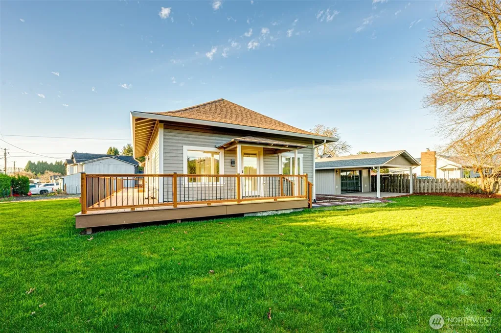 1107 Park Street Woodland WA 98674