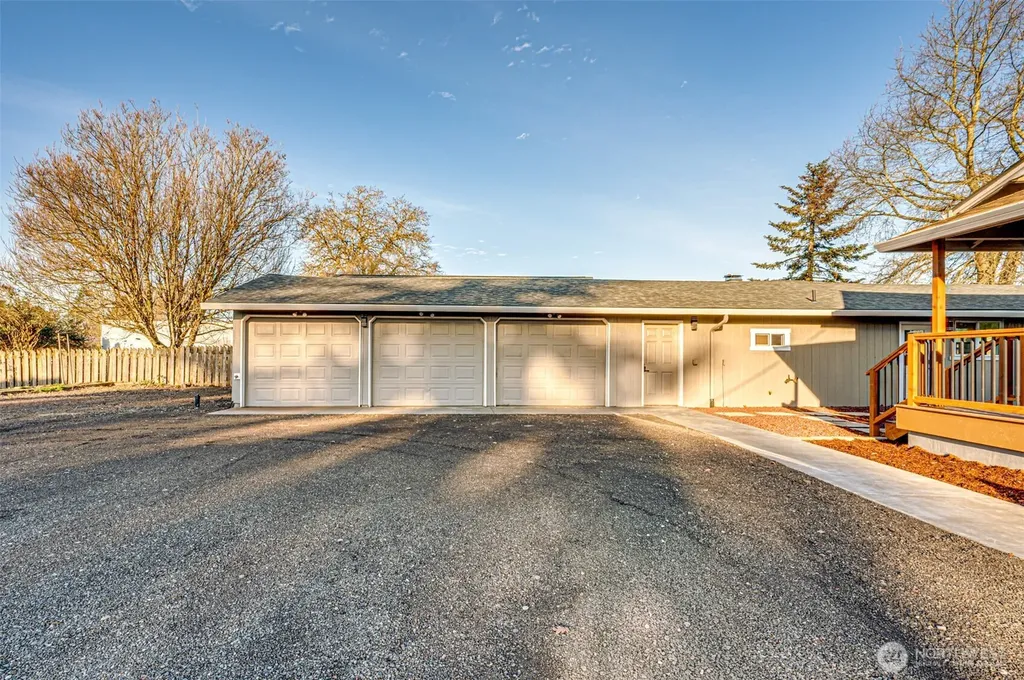 1107 Park Street Woodland WA 98674