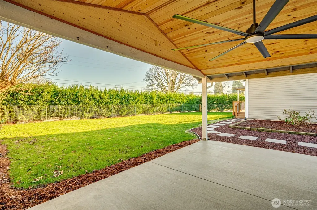 1107 Park Street Woodland WA 98674