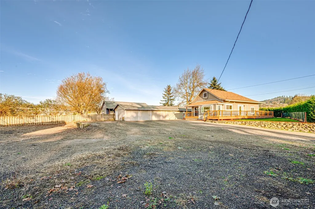 1107 Park Street Woodland WA 98674