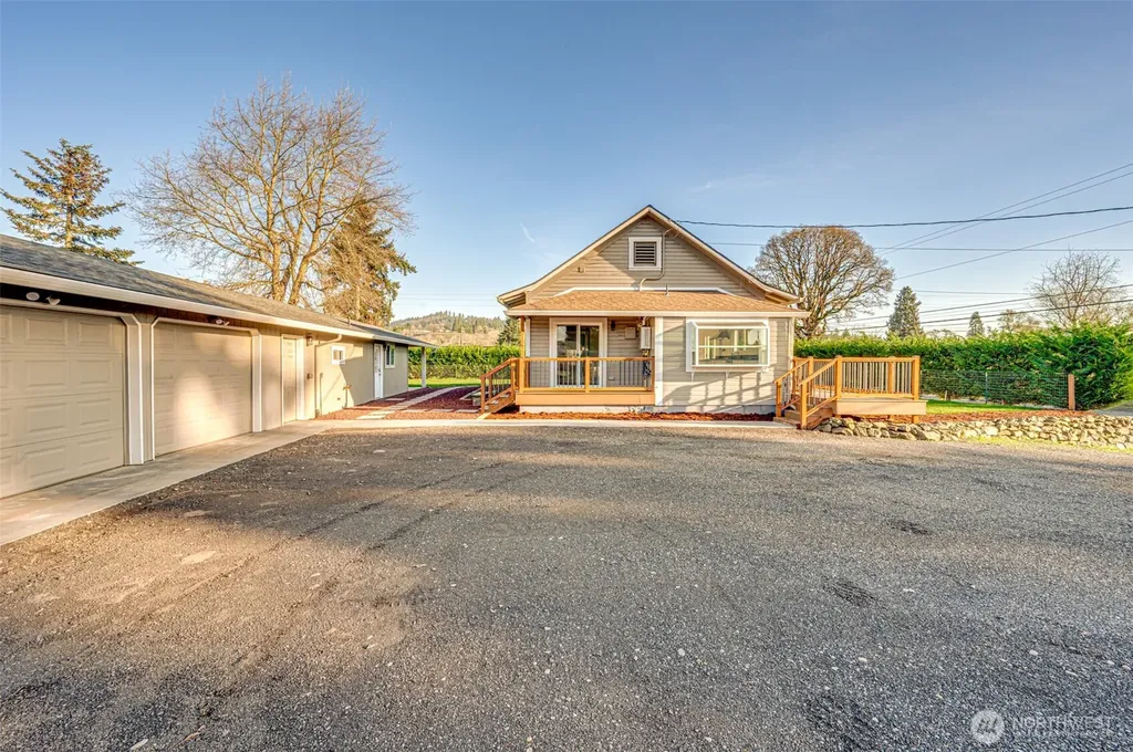 1107 Park Street Woodland WA 98674