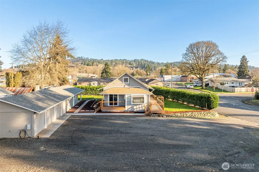 1107 Park Street Woodland WA 98674