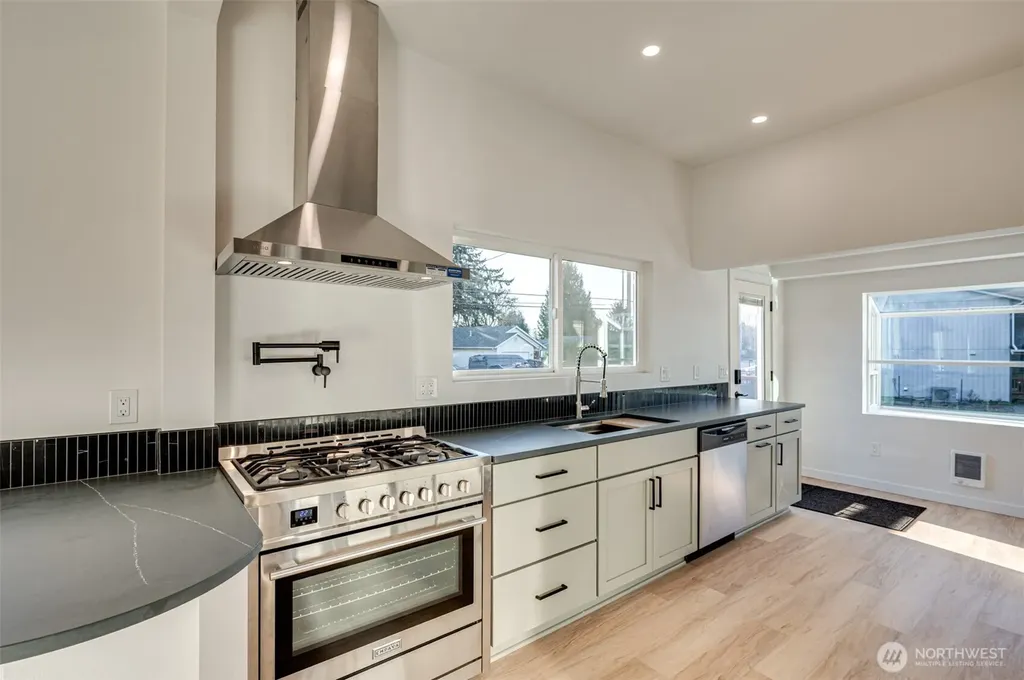 1107 Park Street Woodland WA 98674
