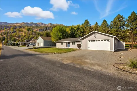 99 Golf Course Drive Pateros WA 98846