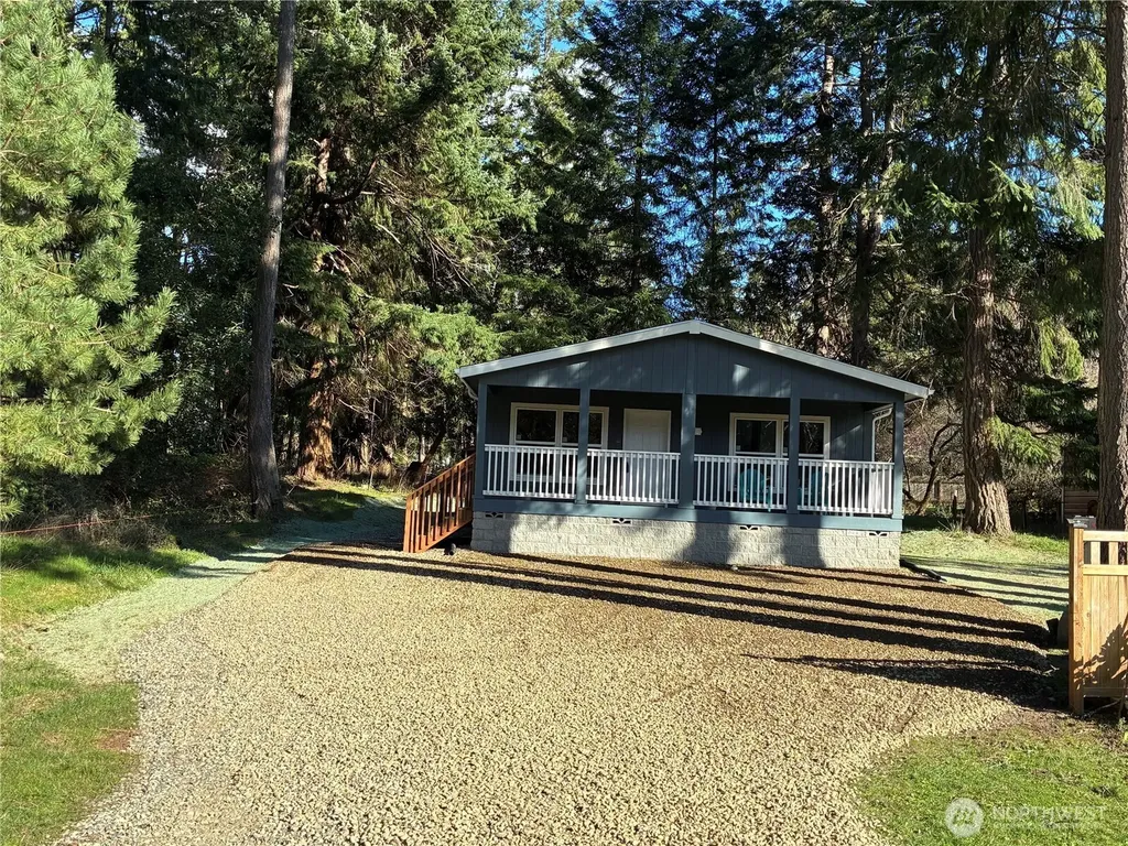 8315 175th Avenue SW Longbranch WA 98351