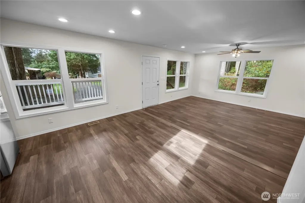 8315 175th Avenue SW Longbranch WA 98351
