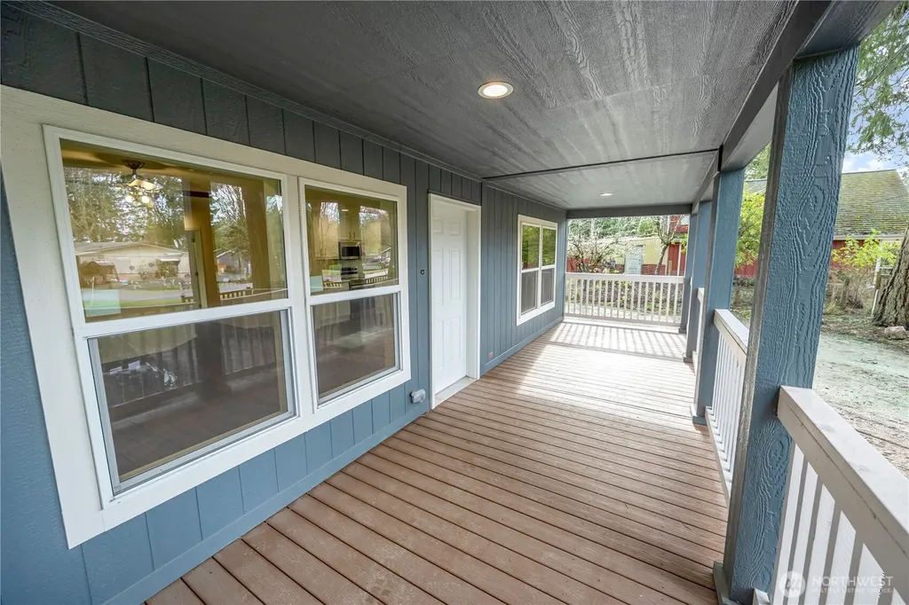 8315 175th Avenue SW Longbranch WA 98351