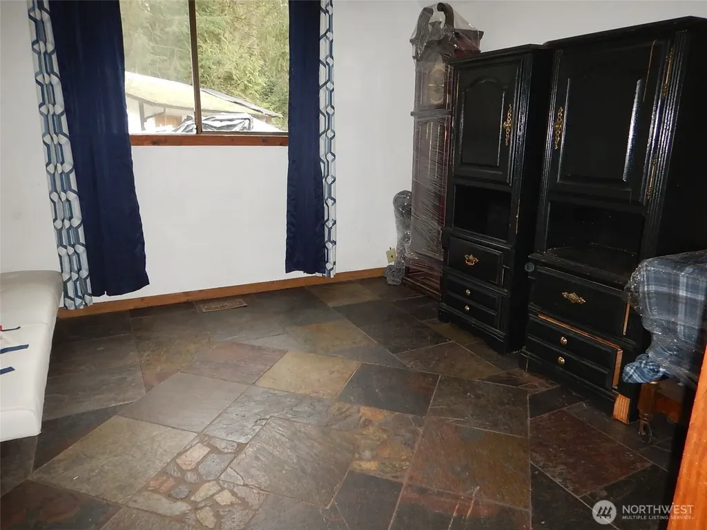 1517 56th Street NW Tulalip WA 98271