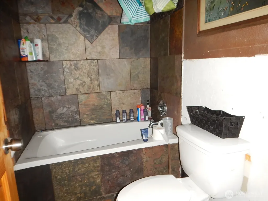 1517 56th Street NW Tulalip WA 98271