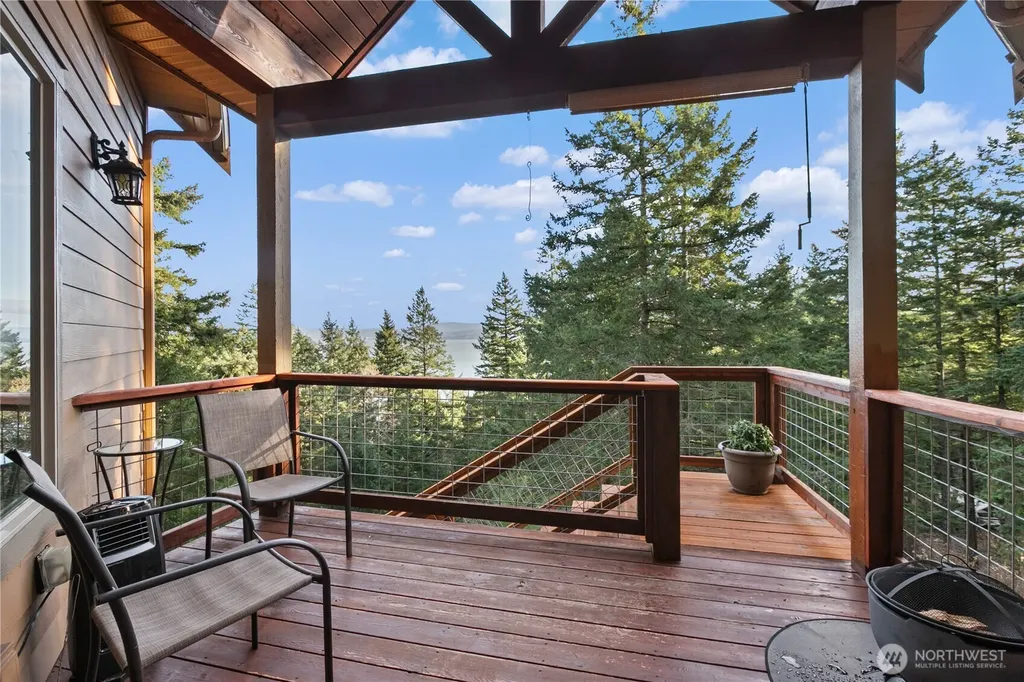 1103 Berry Way Lummi Island WA 98262