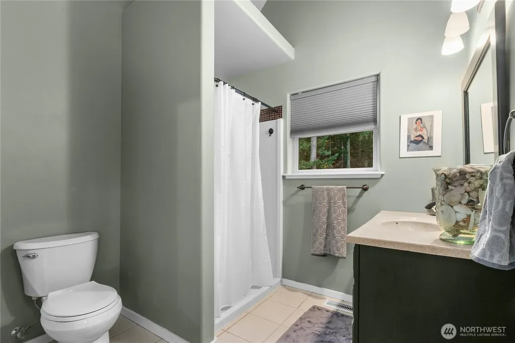 1103 Berry Way Lummi Island WA 98262