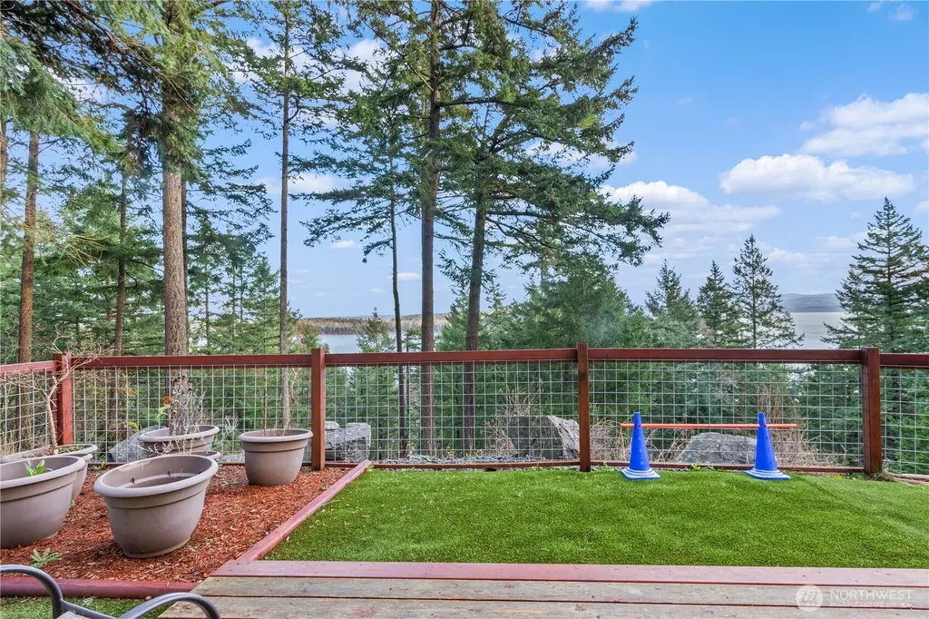 1103 Berry Way Lummi Island WA 98262