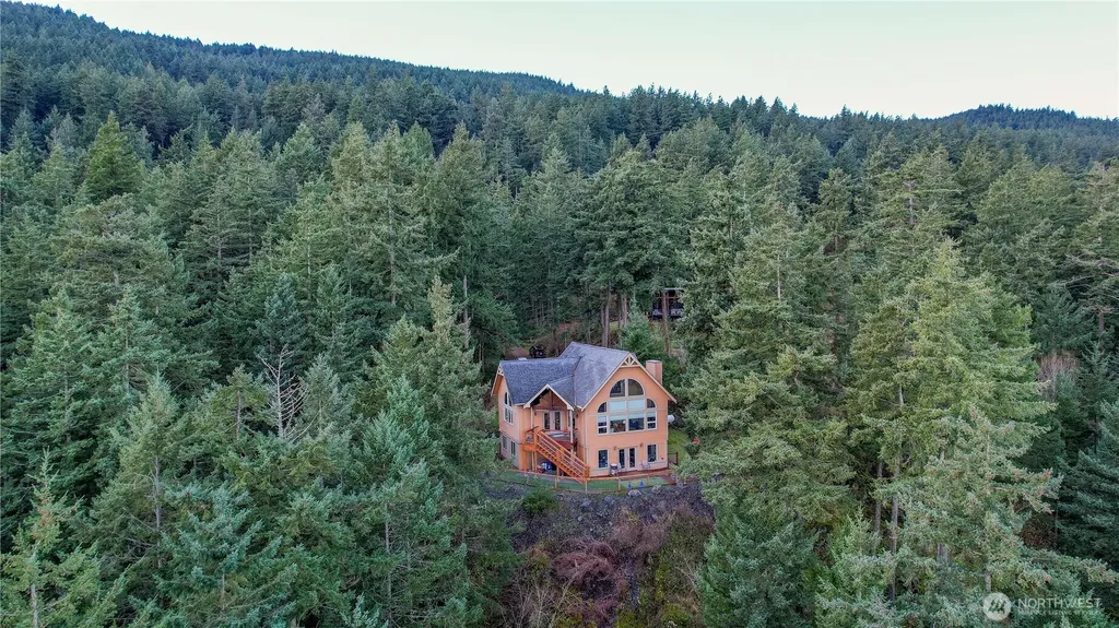 1103 Berry Way Lummi Island WA 98262