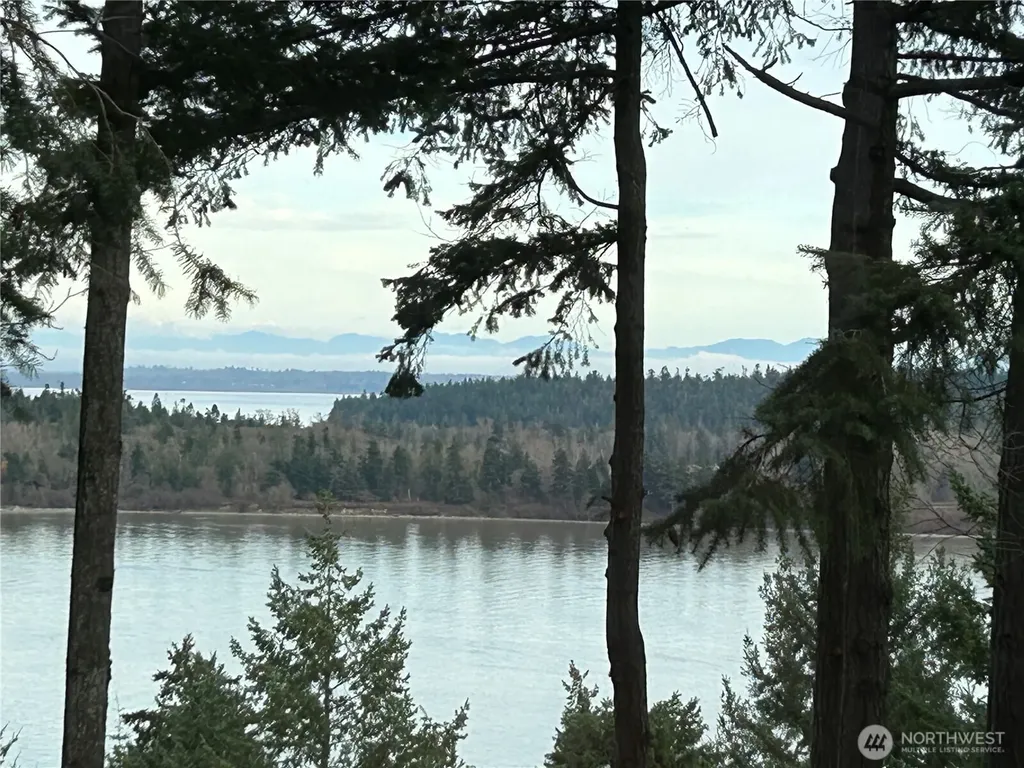 1103 Berry Way Lummi Island WA 98262