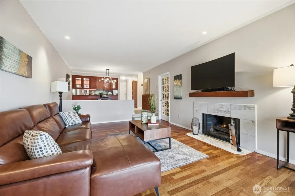 2253 Gilman Drive W Seattle WA 98119