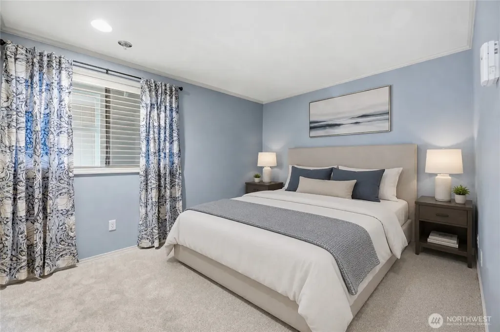 2253 Gilman Drive W Seattle WA 98119