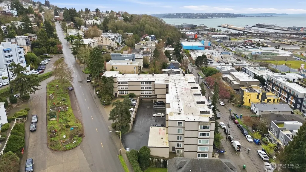 2253 Gilman Drive W Seattle WA 98119