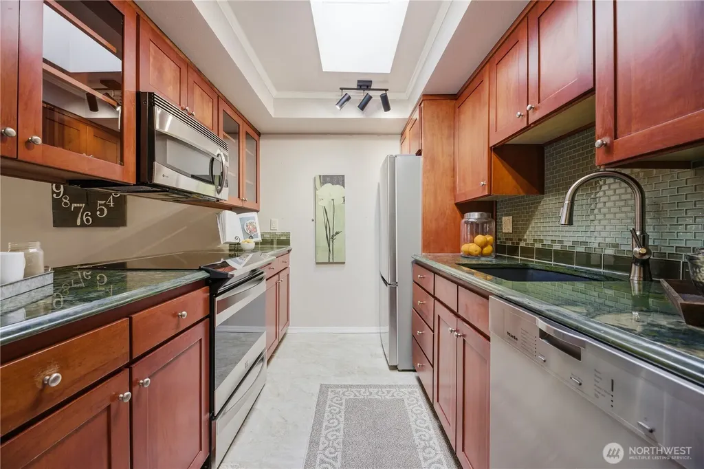 2253 Gilman Drive W Seattle WA 98119