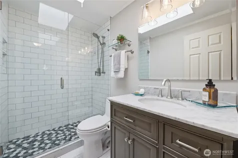 2253 Gilman Drive W Seattle WA 98119