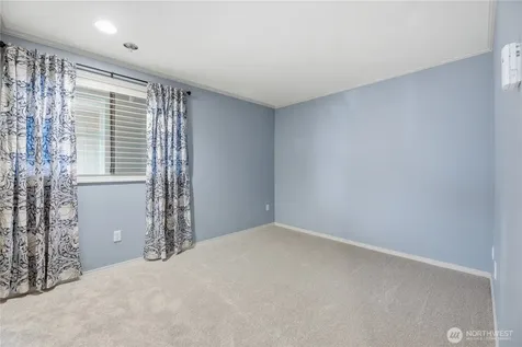 2253 Gilman Drive W Seattle WA 98119