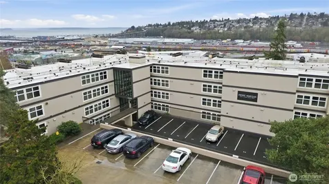2253 Gilman Drive W Seattle WA 98119