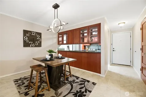 2253 Gilman Drive W Seattle WA 98119