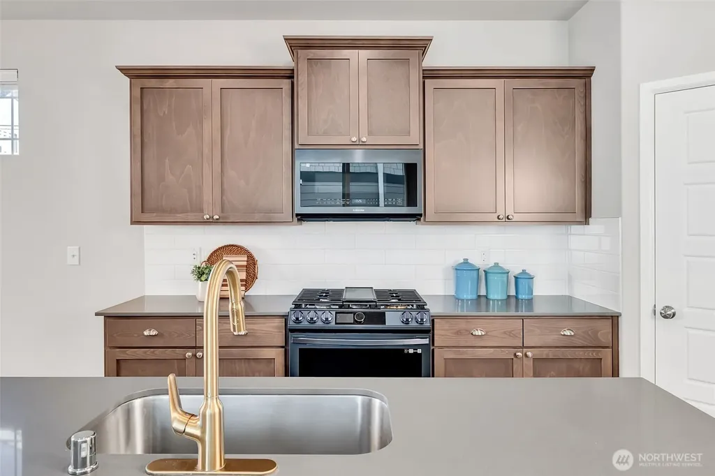 32359 Tolmie Lane Black Diamond WA 98010