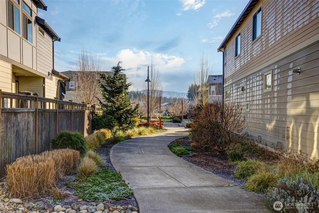 32359 Tolmie Lane Black Diamond WA 98010