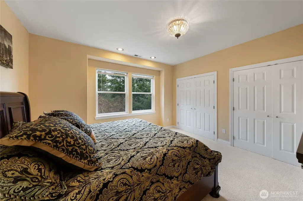 865 Burlington Heights Drive Burlington WA 98233