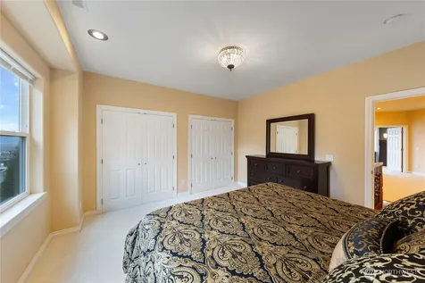 865 Burlington Heights Drive Burlington WA 98233