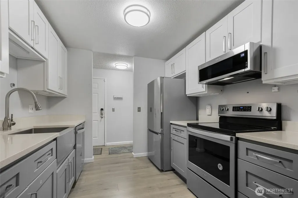 2007 SW 318th Place Federal Way WA 98023